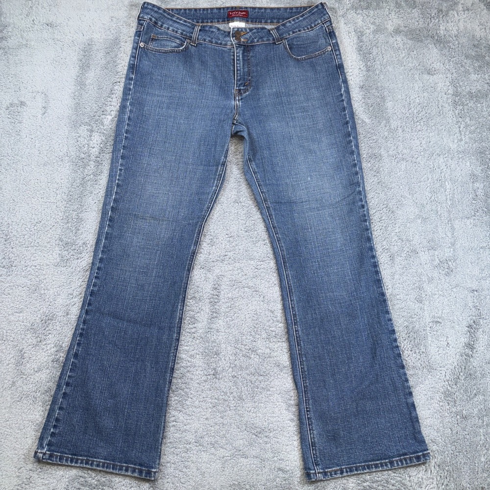 Levi's Slender Boot Cut 526 Size 12M (34x31) Women's Jeans